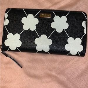 Kate Space white and black wallet